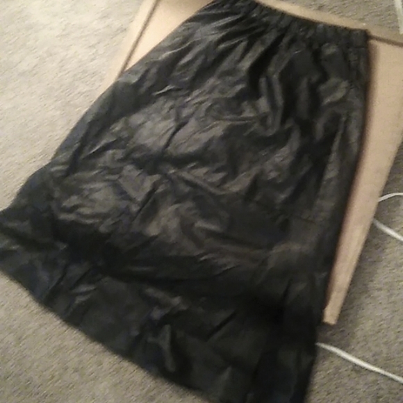 SAKS leather skirt. Worn once. - Picture 2 of 2